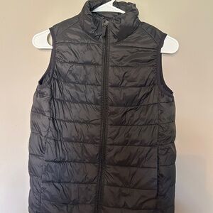 Amazon Essentials Charcoal Puffer Vest